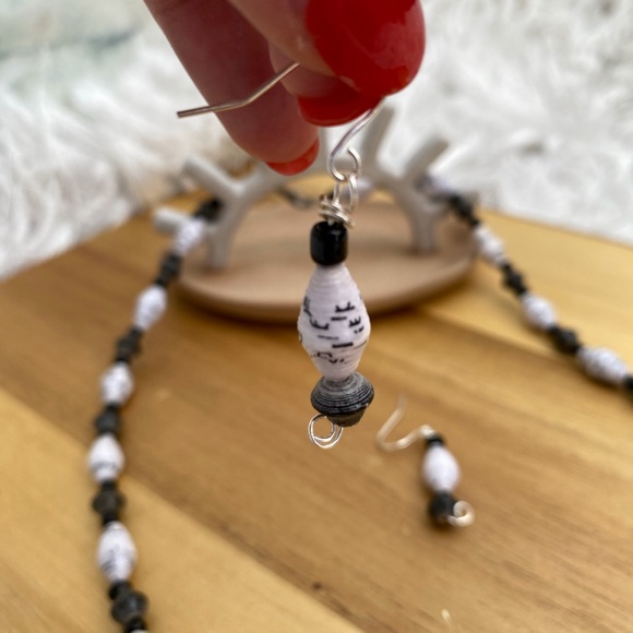 Handcrafted One of a Kind Artisan Recycled Glass and Paper Beads Jewelry Set - Picture 5 of 9